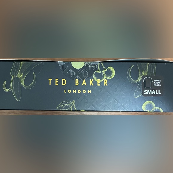 Ted Baker 3 pack crew neck white shirts size small S - Picture 3 of 5